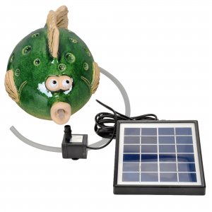 Wasserspeier Fisch grün aus Keramik mit Solarpumpe