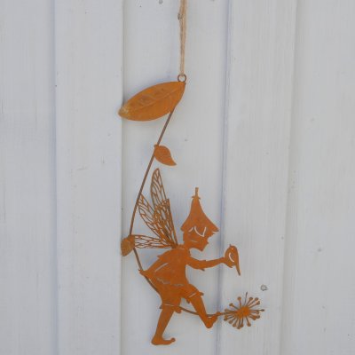 Elfe mit Pusteblume und Vogel zum Hängen in Rostoptik