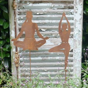 Gartenstecker Yoga Figur Lotussitz - Krieger Edelrost