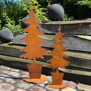 2 Tannen in Topf in Edelrost
