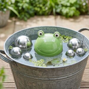 Schwimmfrosch Set mit 6 Edelstahlkugeln | Teichdeko Set